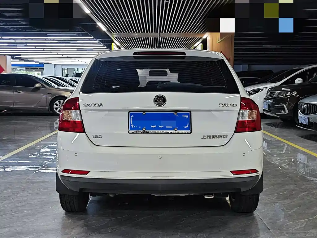 Skoda Rapid Spaceback 2019 — фото 6