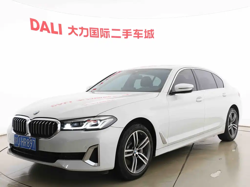 BMW 5 Series 2020 — фото 1
