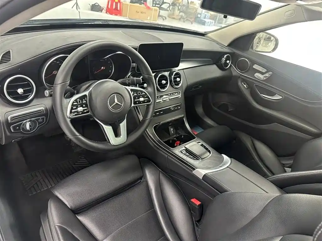 Mercedes-Benz C-Class 2019 — фото 4