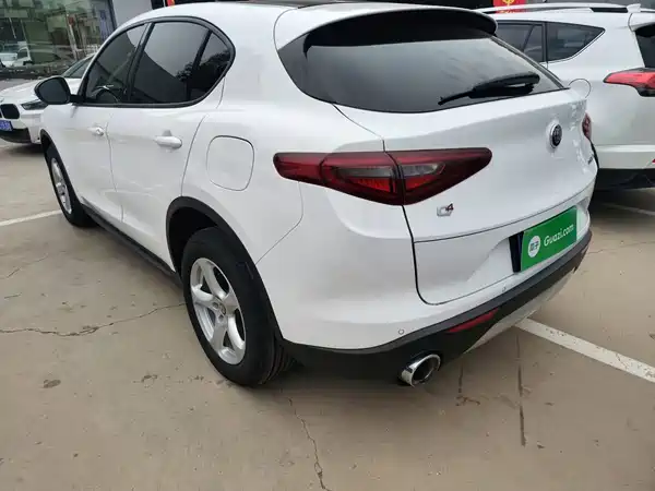 Alfa Romeo Stelvio 2019
