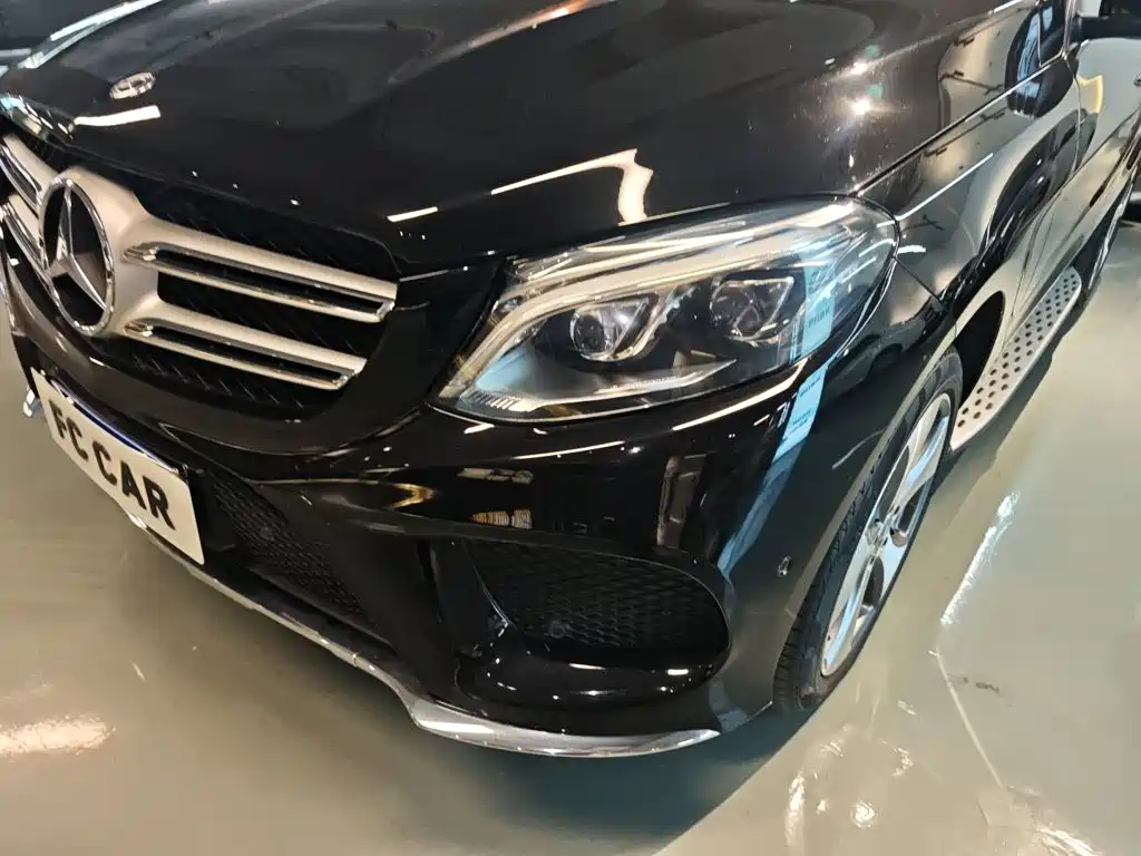 Mercedes-Benz GLE 2018 — фото 18