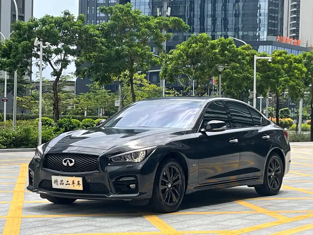 Infiniti Q50L 2015