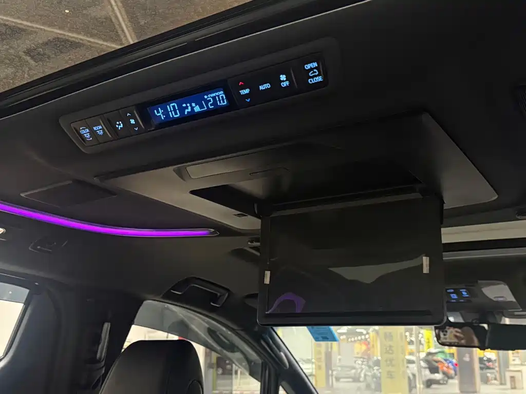 Toyota Alphard 2018 — фото 14