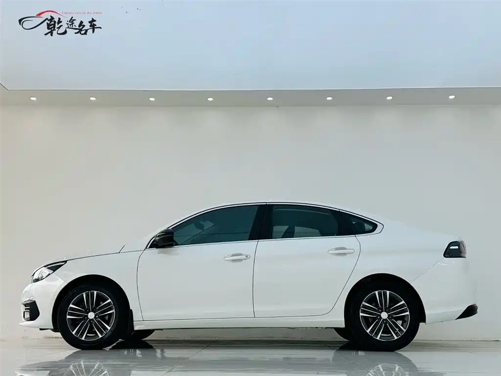 Peugeot 308 2017 — фото 4