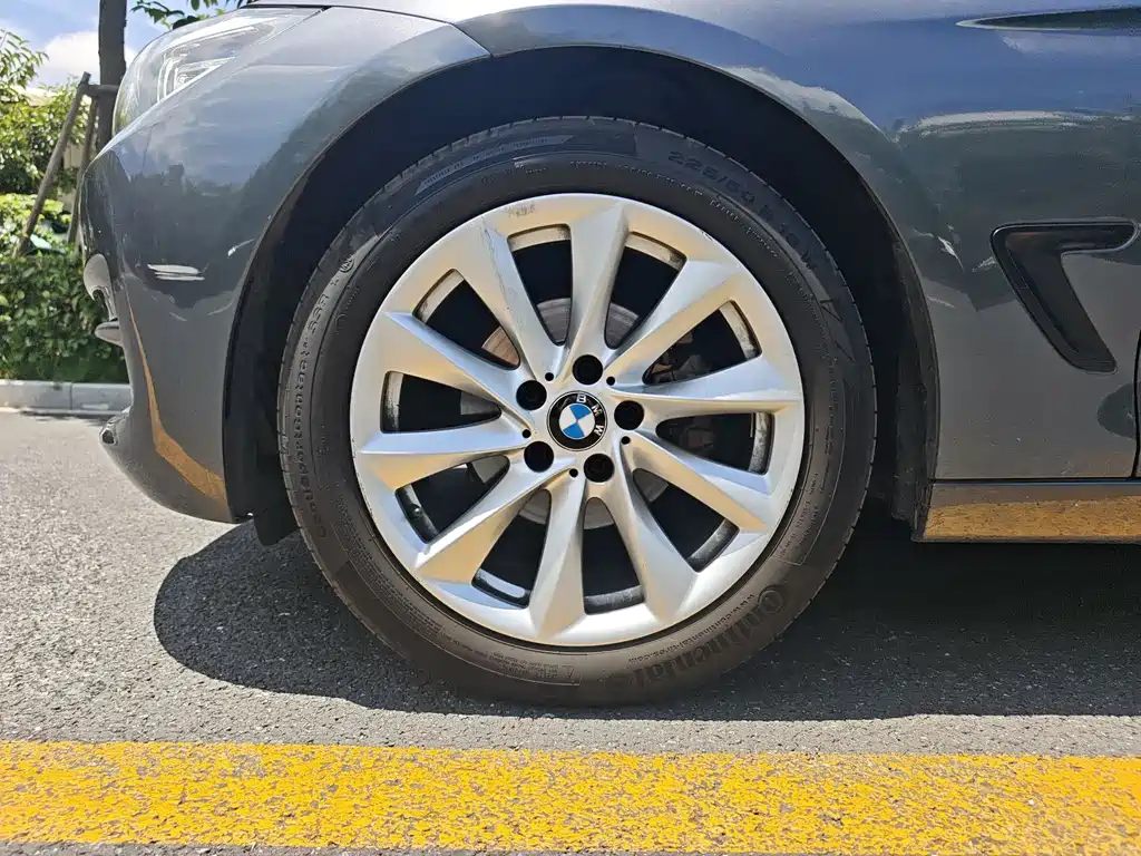 BMW 3 Series GT 2019 — фото 17