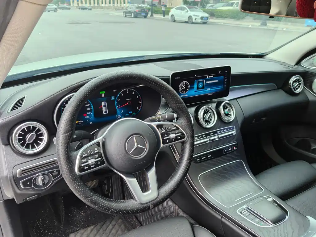 Mercedes-Benz C-Class 2019 — фото 8