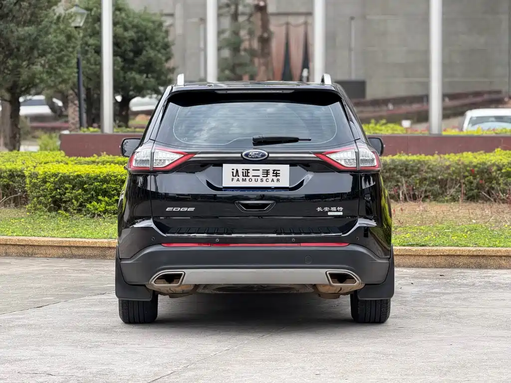 Ford Edge 2018 — фото 6