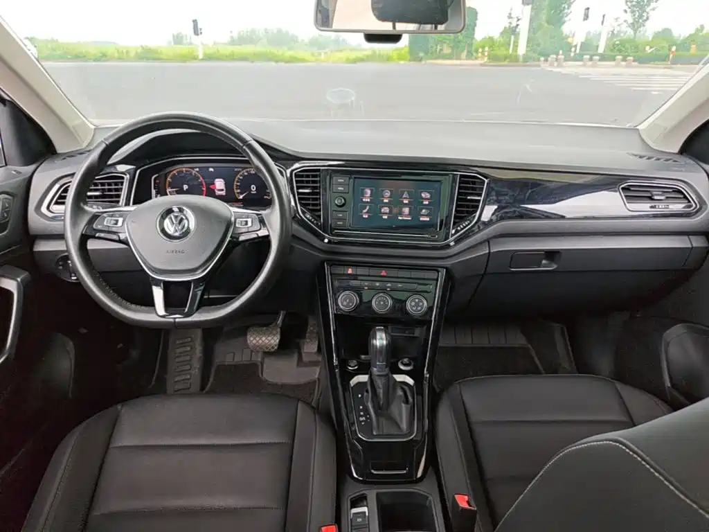 Volkswagen T-Roc 2020 — фото 10