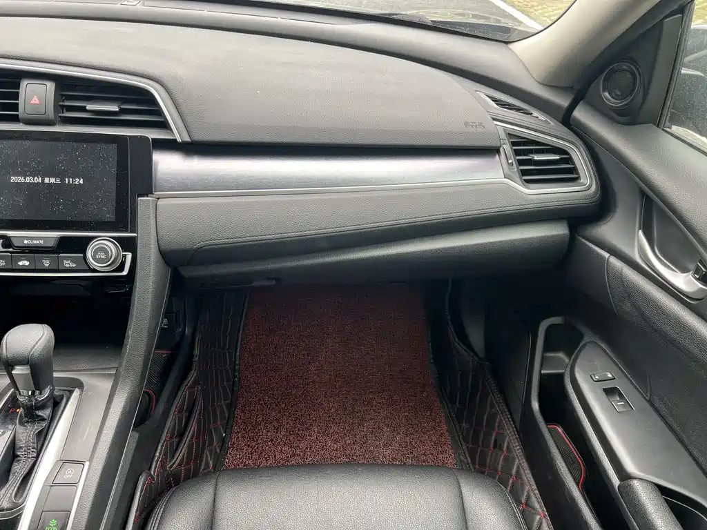 Honda Civic 2017 — фото 16