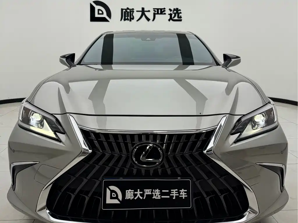 Lexus ES 2022 — фото 2