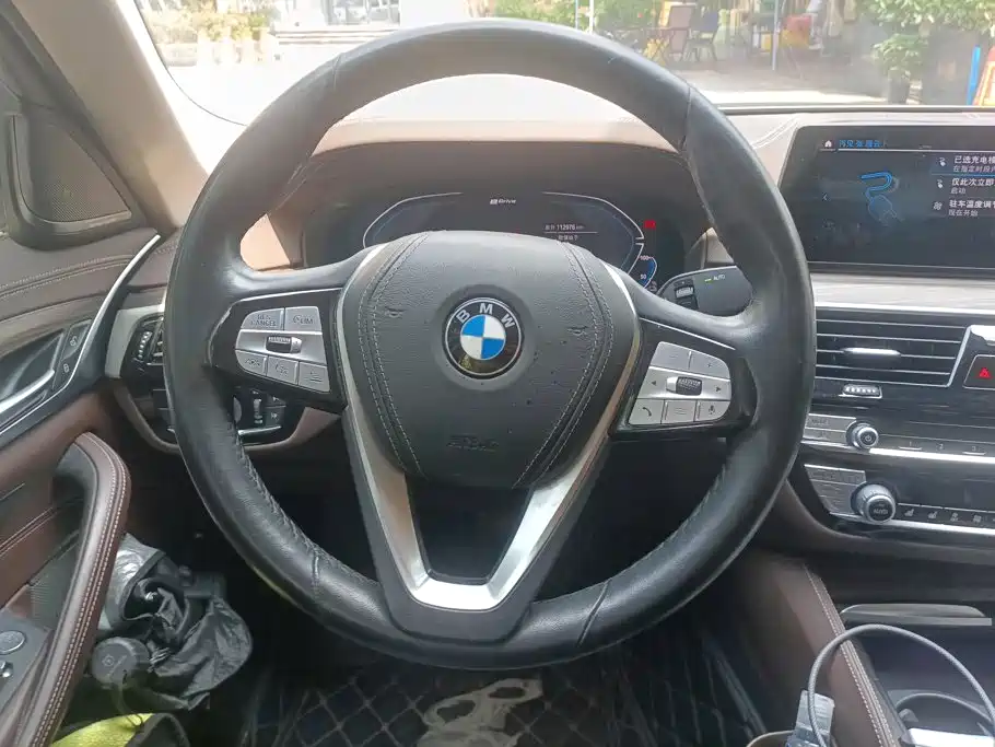BMW 5 Series New Energy 2020 — фото 15