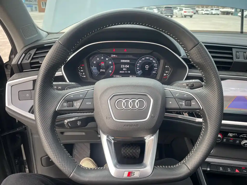 Audi Q3 Sportback 2021 — фото 9