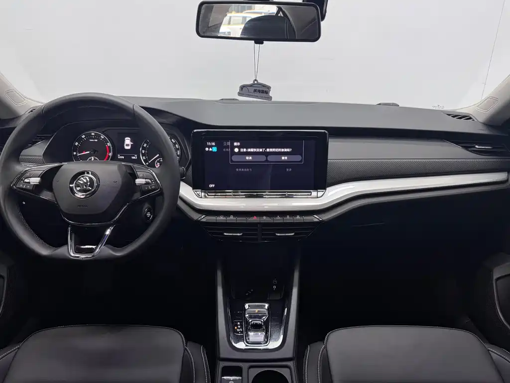 Skoda Octavia 2021 — фото 15