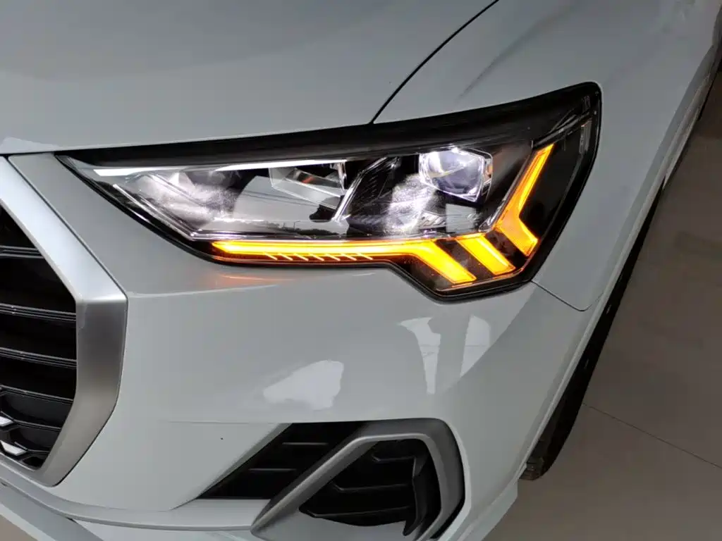 Audi Q3 2022 — фото 24