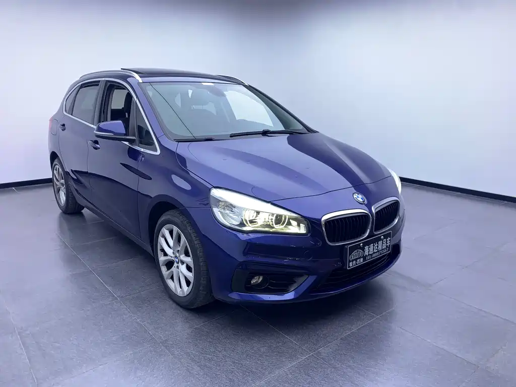 BMW 2 Series Active Tourer 2017 — фото 3