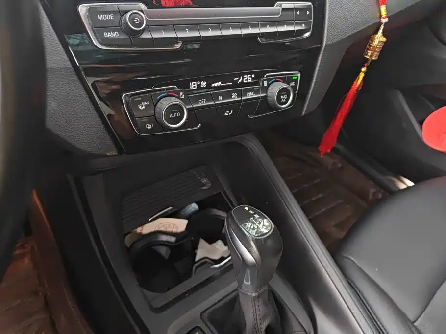 BMW X1 2018 — фото 16