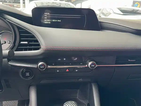 Mazda 3 Axela 2023