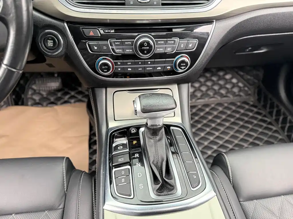 GAC Motor Trumpchi GA8 2018 — фото 13