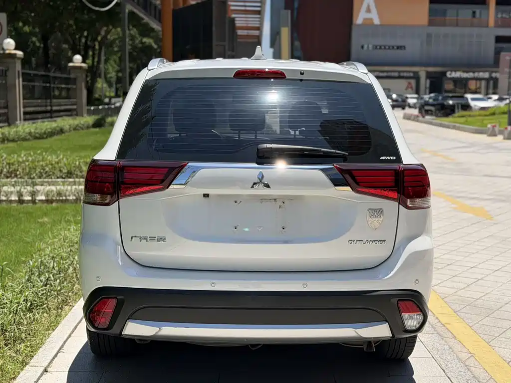Mitsubishi Outlander 2017
