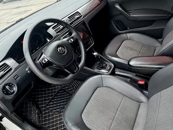 Volkswagen Santana 2016