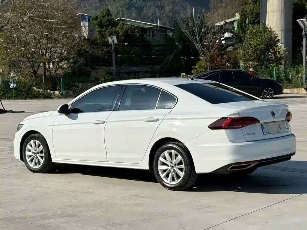 Volkswagen Bora 2021