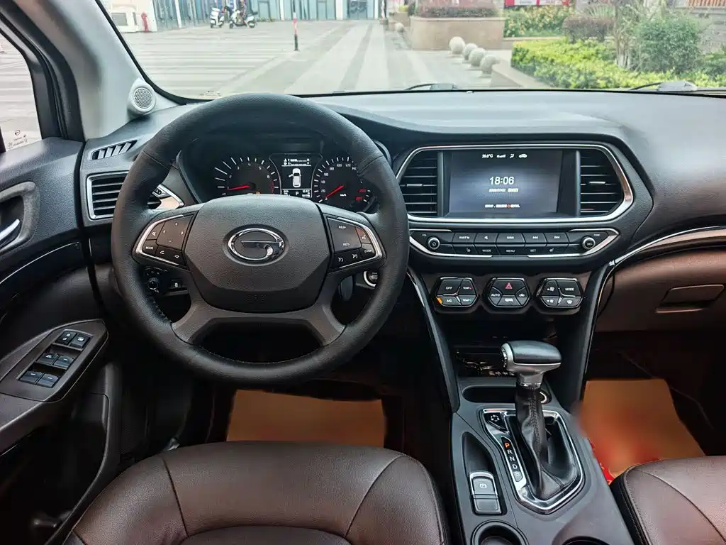 GAC Motor Trumpchi GS4 2017 — фото 23