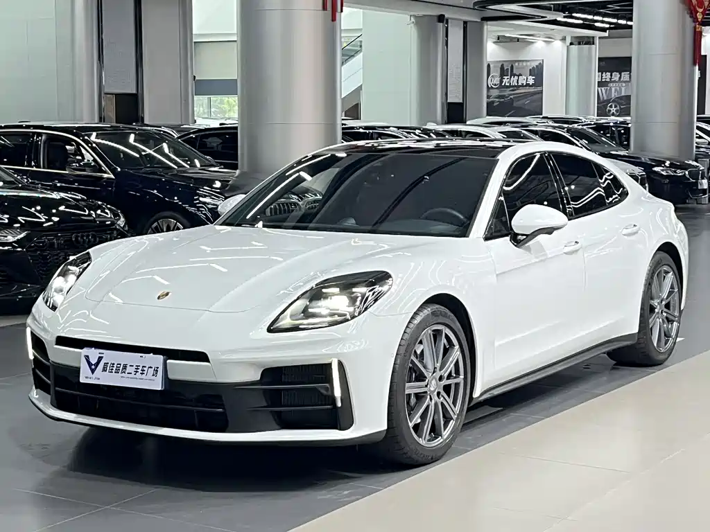 Porsche Panamera 2026 — фото 1