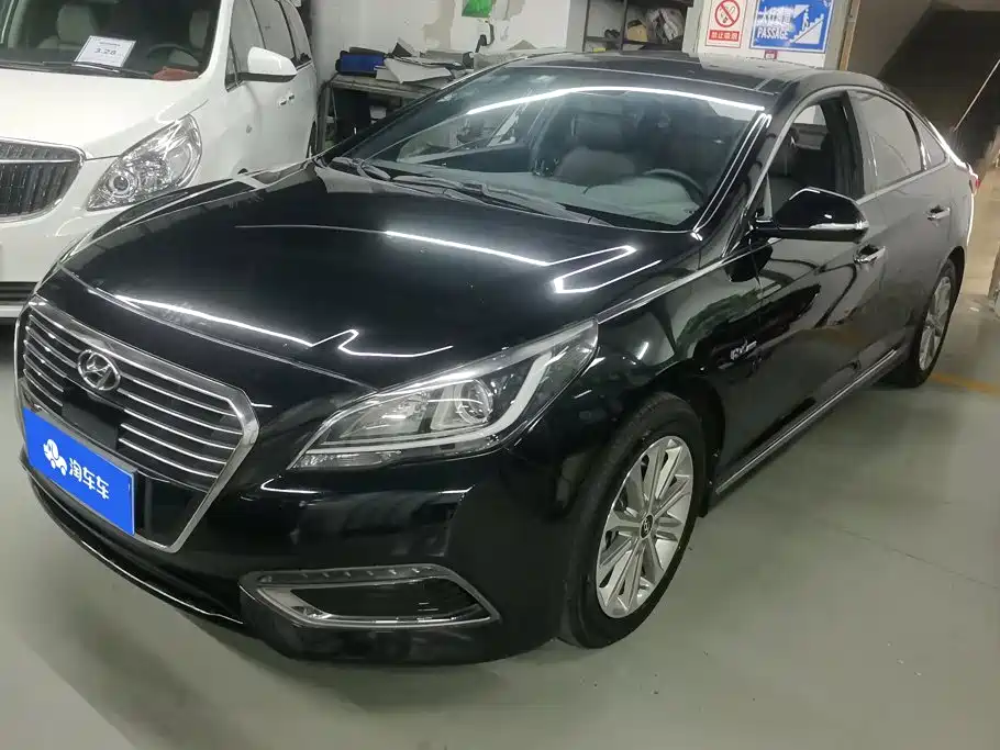 Hyundai Sonata 2016 — фото 1