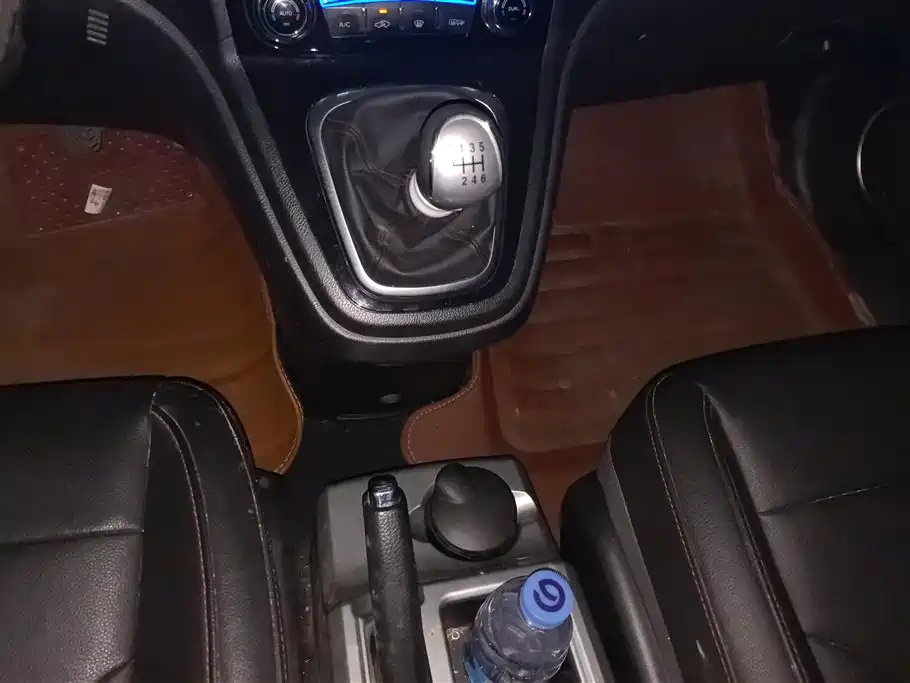 Haval H6 2015 — фото 16