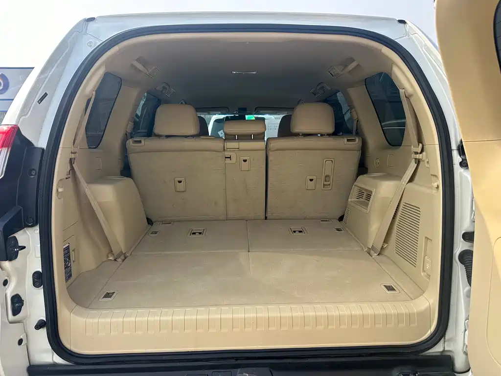 Toyota Prado 2015 — фото 11