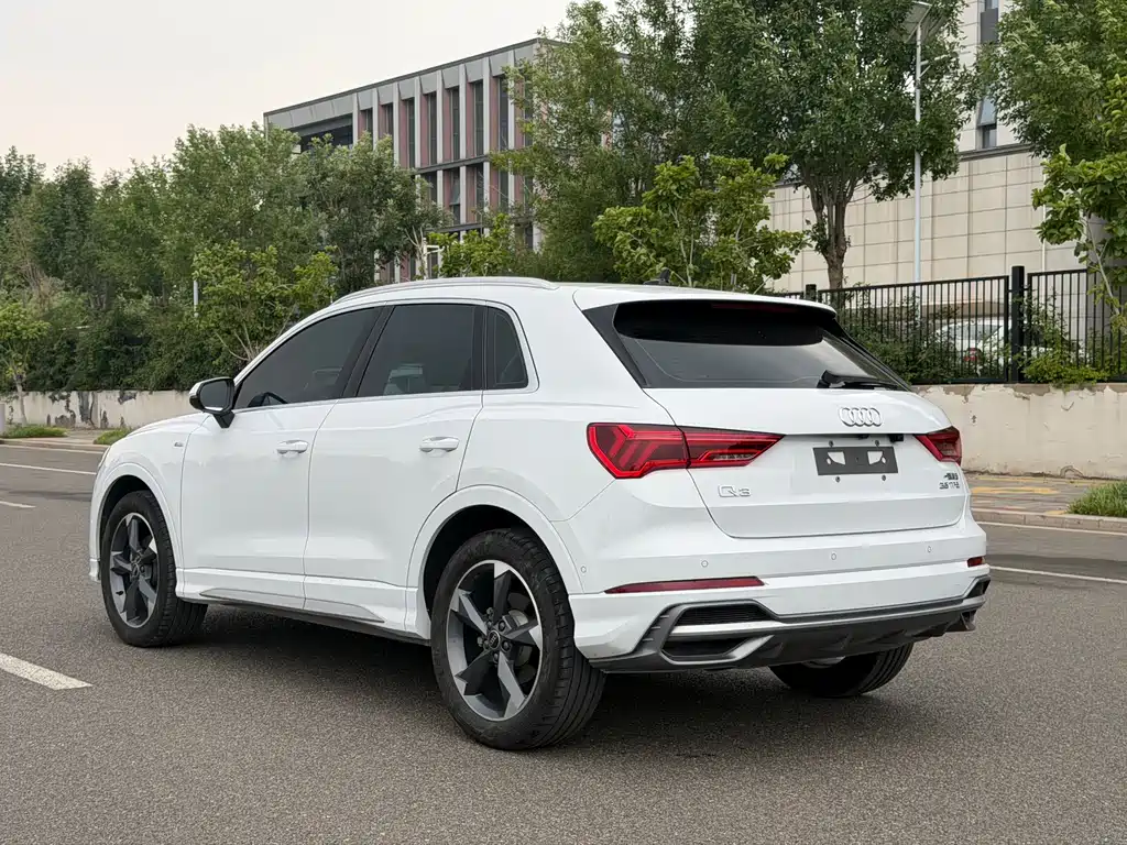 Audi Q3 2023