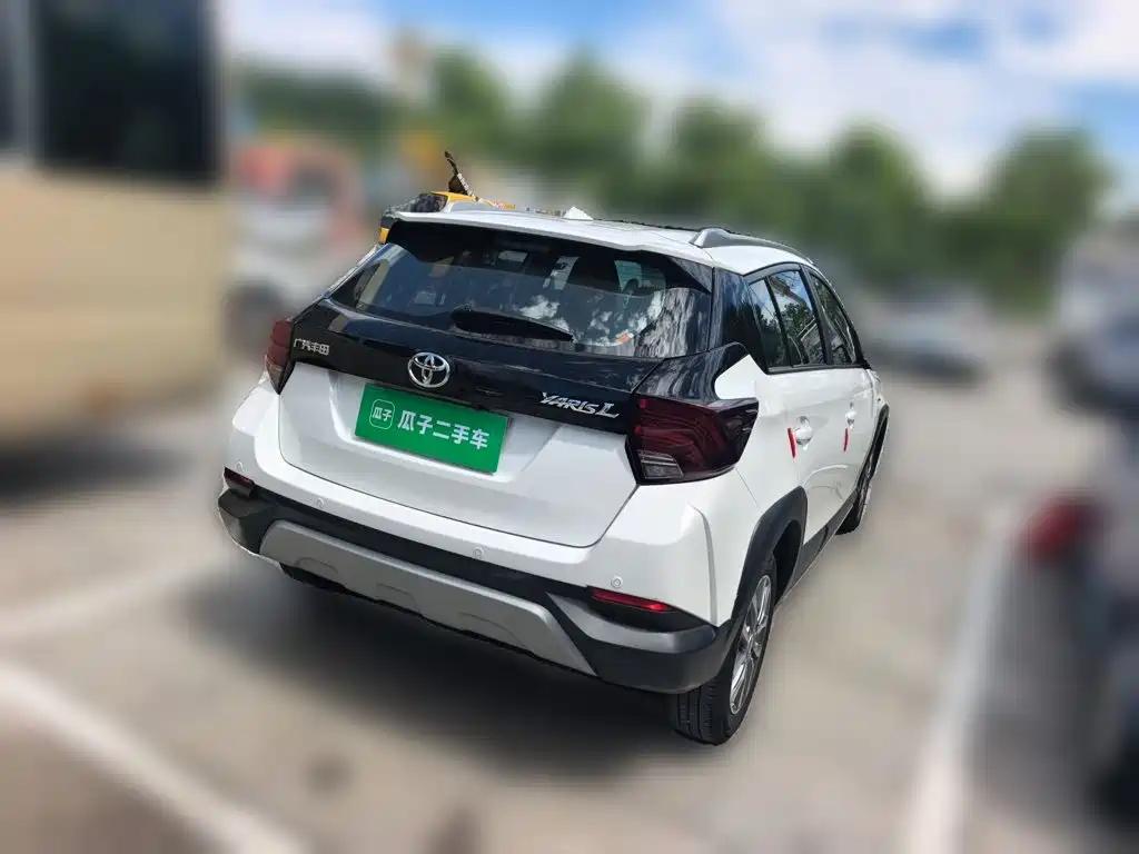 Toyota Yaris L 2021 — фото 5