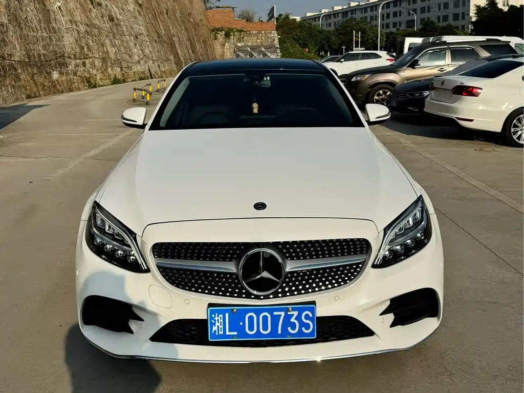 Mercedes-Benz C-Class 2021