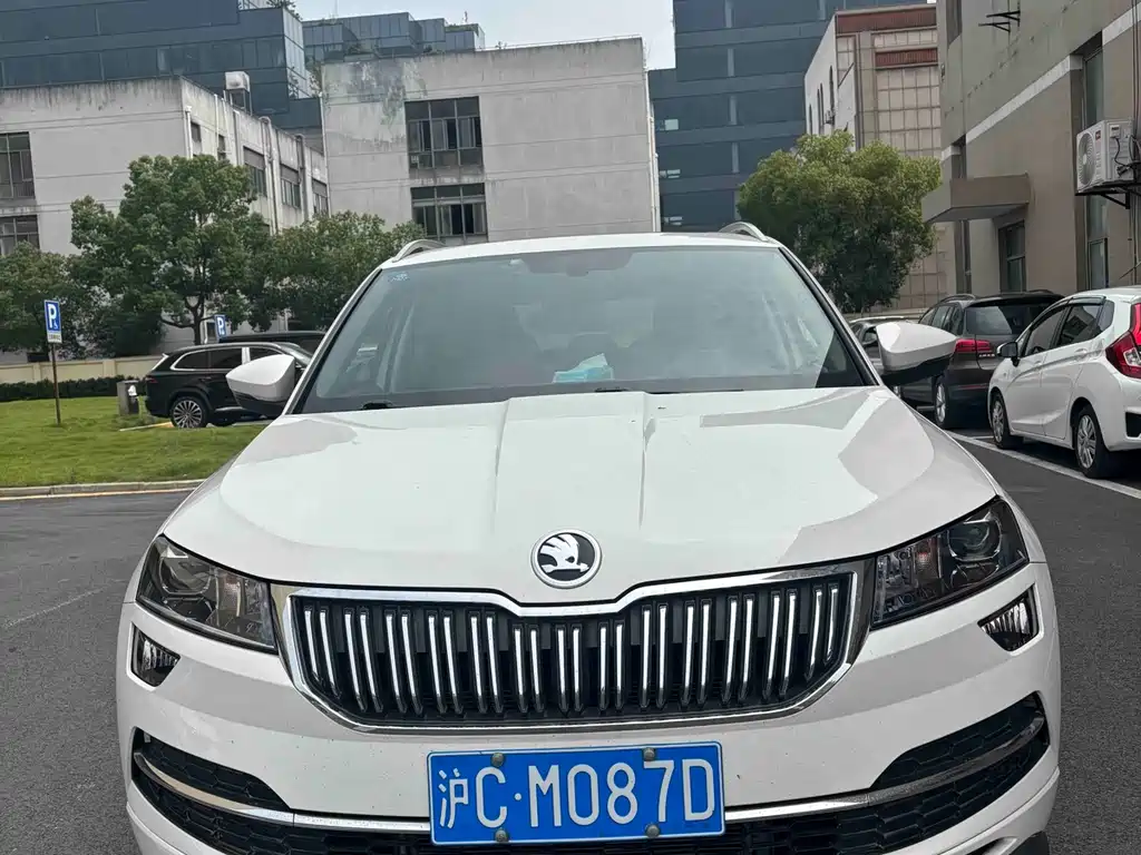 Skoda Karoq 2023 — фото 2