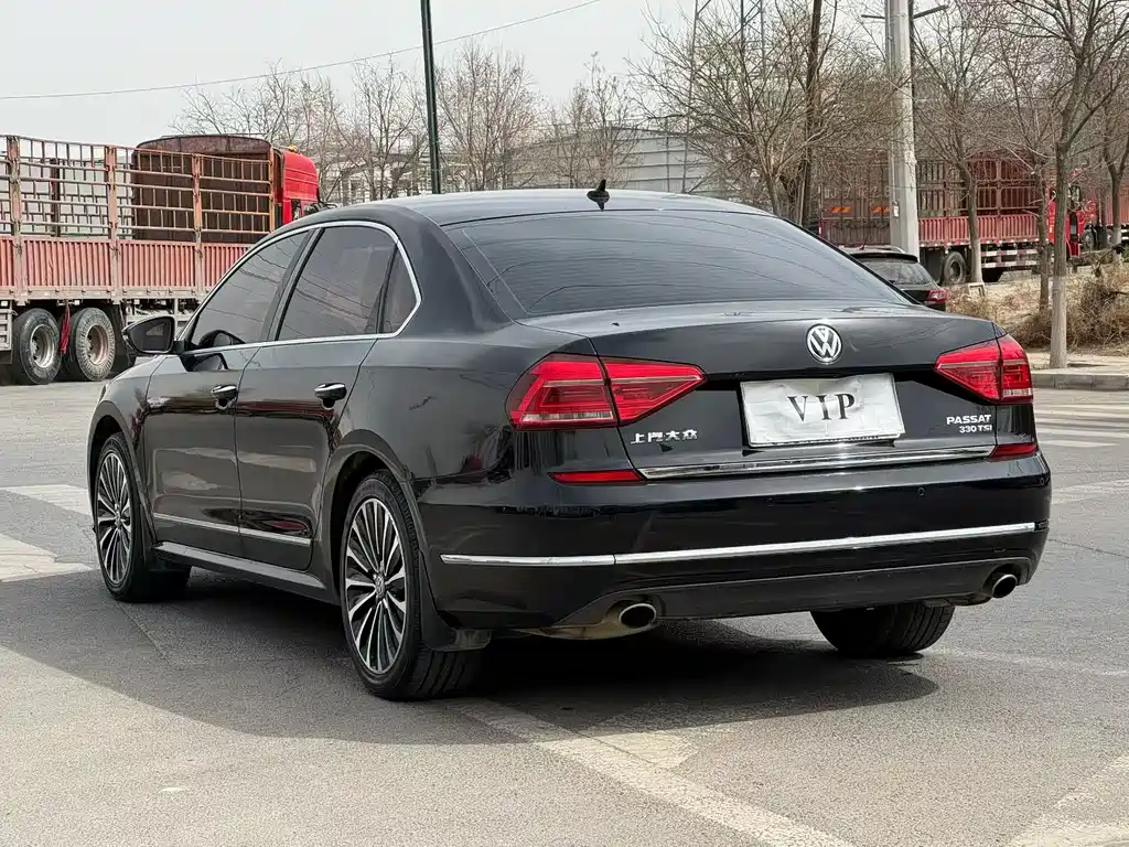 Volkswagen Passat 2019 — фото 5