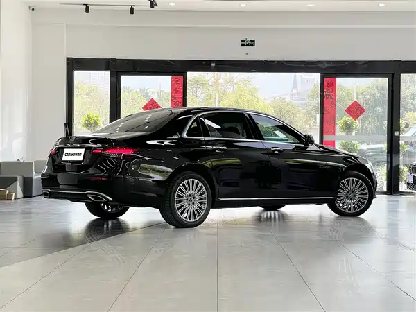 Mercedes-Benz E-Class 2023