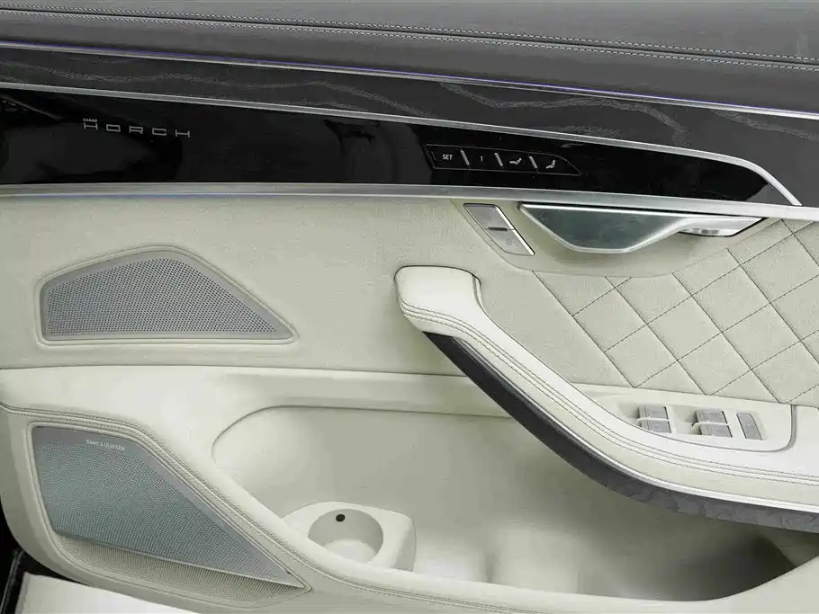 Audi A8 2024 — фото 22
