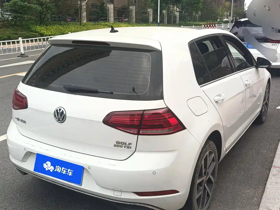 Volkswagen Golf 2020