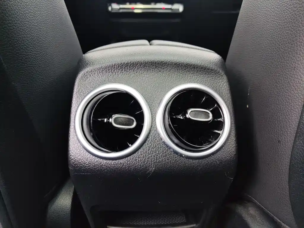 Mercedes-Benz GLB 2020 — фото 12