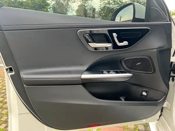 Mercedes-Benz C-Class 2023