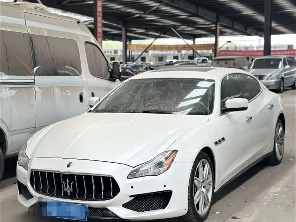 Maserati Quattroporte 2015 — фото 1