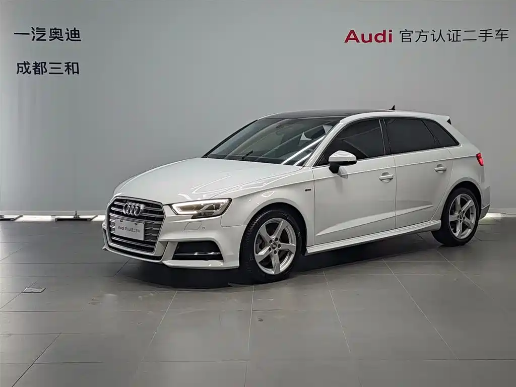 Audi A3 2020 — фото 1