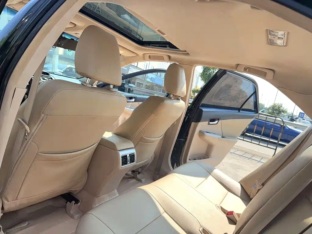 Toyota Camry 2012