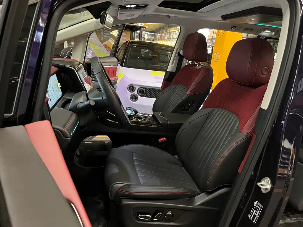GAC Motor Trumpchi E9 2025 — фото 9