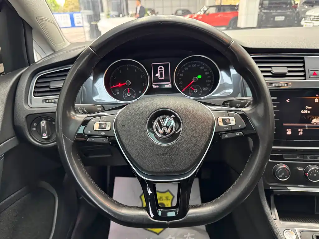 Volkswagen Golf 2020 — фото 9