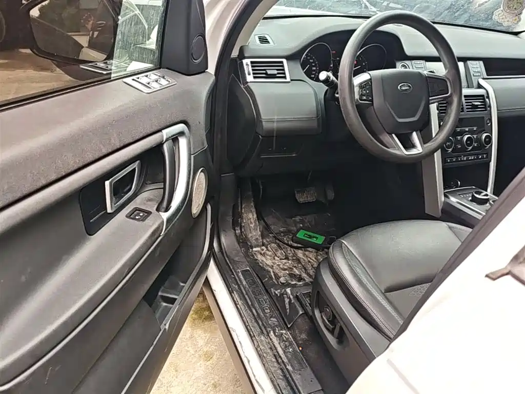 Land Rover Discovery Sport 2018 — фото 15