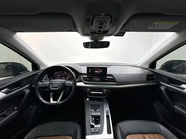 Audi Q5L 2020
