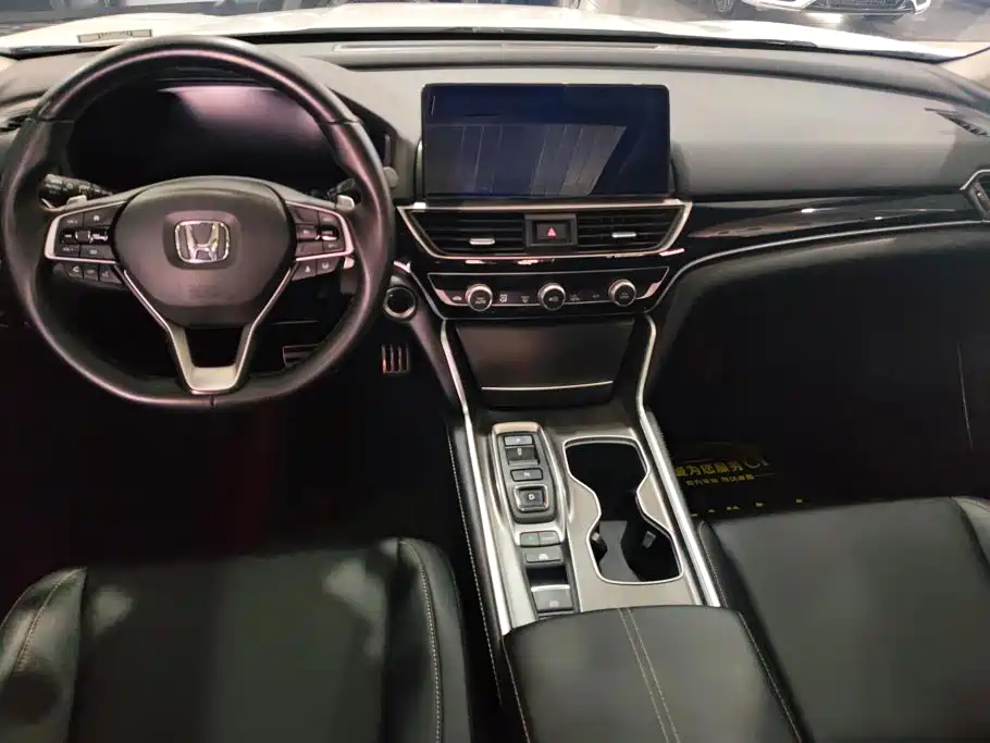 Honda Accord 2022 — фото 12