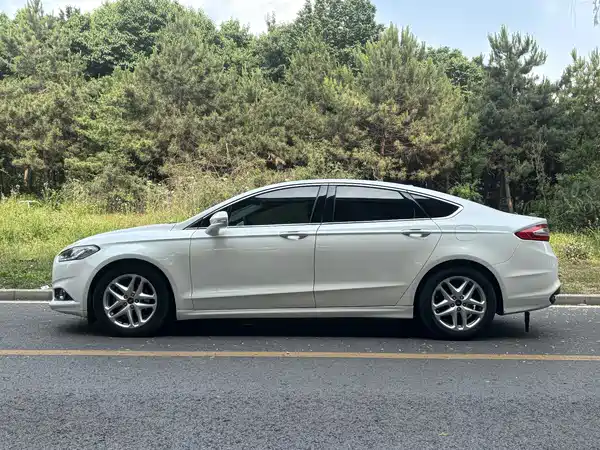 Ford Mondeo 2013