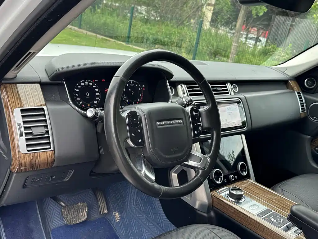 Land Rover Range Rover 2018 — фото 9